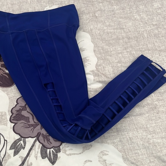 VS Sport Leggings Size Small - Picture 3 of 3